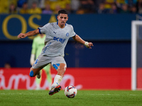 Abdelkabir Abqar of Deportivo Alaves is in action during the LaLiga EA Sports match between Villarreal CF and Deportivo Alaves at Estadio de...