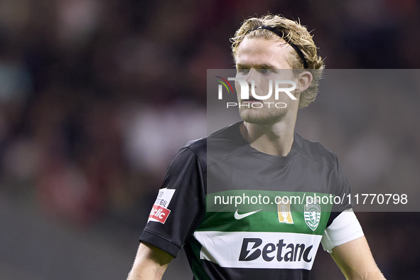 Morten Hjulmand of Sporting CP looks on during the Liga Portugal Betclic match between SC Braga and Sporting CP at Estadio Municipal de Brag...