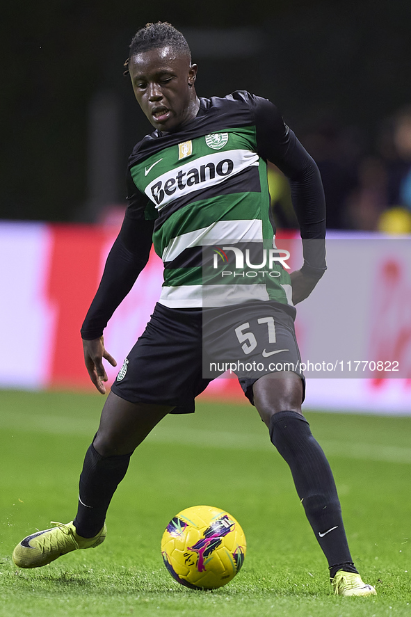 Geovany Quenda of Sporting CP is in action during the Liga Portugal Betclic match between SC Braga and Sporting CP at Estadio Municipal de B...