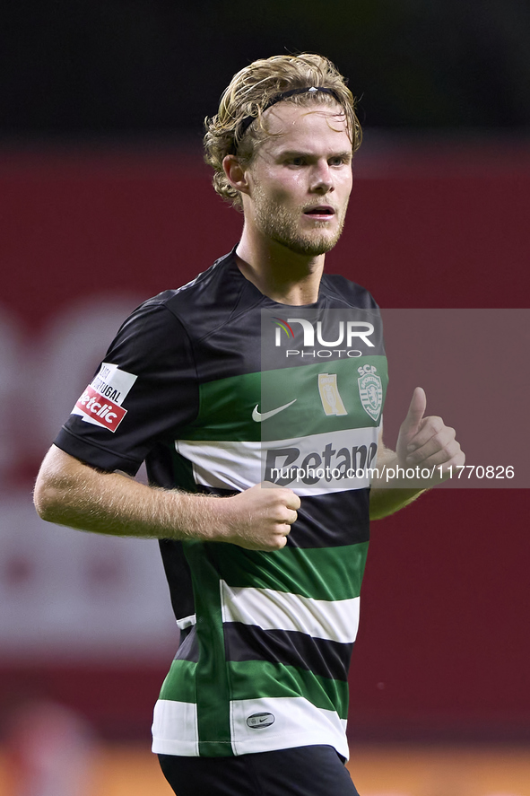 Morten Hjulmand of Sporting CP looks on during the Liga Portugal Betclic match between SC Braga and Sporting CP at Estadio Municipal de Brag...