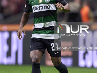 Geny Catamo of Sporting CP is in action during the Liga Portugal Betclic match between SC Braga and Sporting CP at Estadio Municipal de Brag...