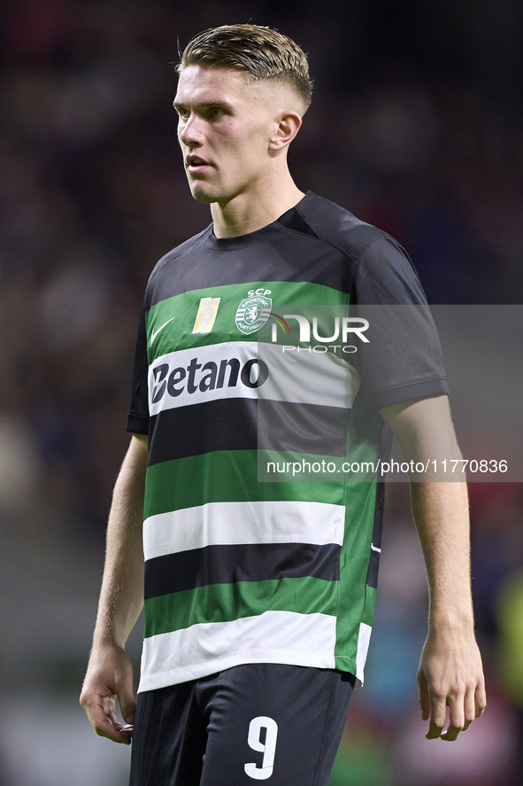 Viktor Gyokeres of Sporting CP looks on during the Liga Portugal Betclic match between SC Braga and Sporting CP at Estadio Municipal de Brag...