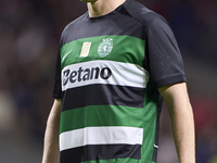 Viktor Gyokeres of Sporting CP looks on during the Liga Portugal Betclic match between SC Braga and Sporting CP at Estadio Municipal de Brag...