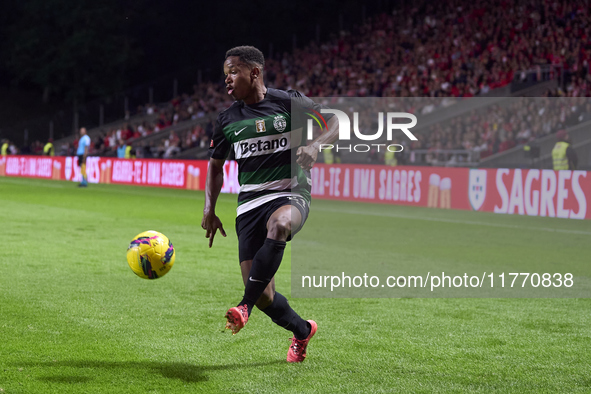 Geny Catamo of Sporting CP is in action during the Liga Portugal Betclic match between SC Braga and Sporting CP at Estadio Municipal de Brag...