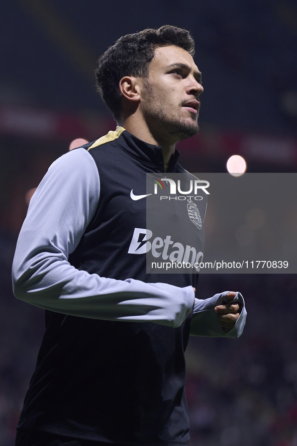 Pedro Goncalves of Sporting CP warms up before the Liga Portugal Betclic match between SC Braga and Sporting CP at Estadio Municipal de Brag...