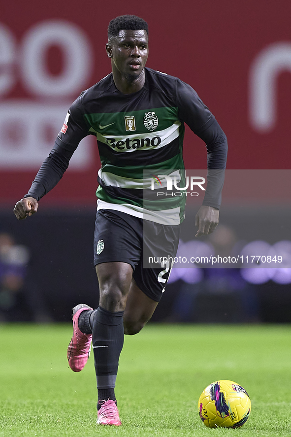 Ousmane Diomande of Sporting CP is in action during the Liga Portugal Betclic match between SC Braga and Sporting CP at Estadio Municipal de...