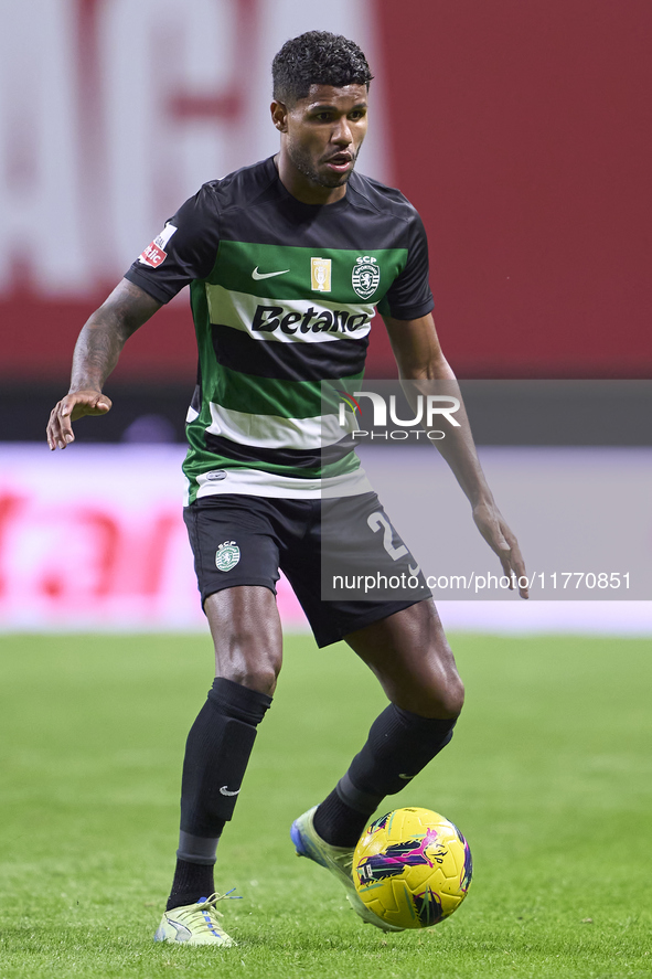 Matheus Reis of Sporting CP is in action during the Liga Portugal Betclic match between SC Braga and Sporting CP at Estadio Municipal de Bra...