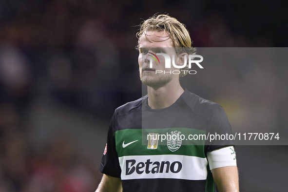 Morten Hjulmand of Sporting CP looks on during the Liga Portugal Betclic match between SC Braga and Sporting CP at Estadio Municipal de Brag...