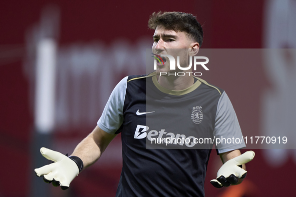 Franco Israel of Sporting CP warms up before the Liga Portugal Betclic match between SC Braga and Sporting CP at Estadio Municipal de Braga...