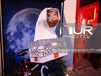 E.T.  figure in front of Madame Tussauds museum in Berlin, Germany on November 9th, 2024. (