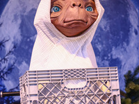 E.T.  figure in front of Madame Tussauds museum in Berlin, Germany on November 9th, 2024. (