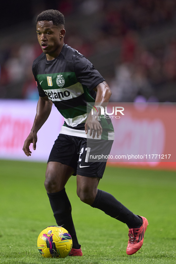 Geny Catamo of Sporting CP is in action during the Liga Portugal Betclic match between SC Braga and Sporting CP at Estadio Municipal de Brag...