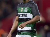 Geny Catamo of Sporting CP celebrates victory after the Liga Portugal Betclic match between SC Braga and Sporting CP at Estadio Municipal de...