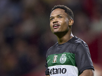 Geny Catamo of Sporting CP celebrates victory after the Liga Portugal Betclic match between SC Braga and Sporting CP at Estadio Municipal de...