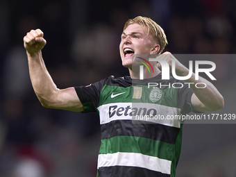 Conrad Harder of Sporting CP celebrates victory after the Liga Portugal Betclic match between SC Braga and Sporting CP at Estadio Municipal...