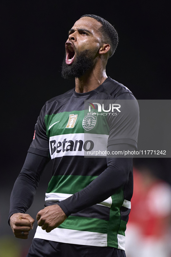 Jeremiah St. Juste of Sporting CP celebrates victory after the Liga Portugal Betclic match between SC Braga and Sporting CP at Estadio Munic...