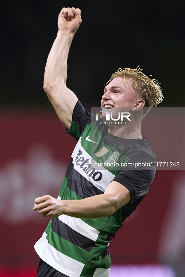 Conrad Harder of Sporting CP celebrates victory after the Liga Portugal Betclic match between SC Braga and Sporting CP at Estadio Municipal...