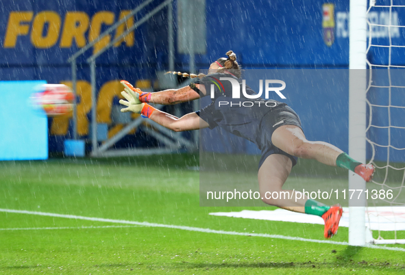 Carina Schluter plays during the match between FC Barcelona Women and SKN St. Poelten Women, corresponding to week 3 of Group D of the Women...