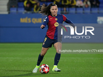 Claudia Pina plays during the match between FC Barcelona Women and SKN St. Poelten Women, corresponding to week 3 of Group D of the Women's...