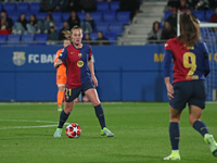 Keira Walsh plays during the match between FC Barcelona Women and SKN St. Poelten Women, corresponding to week 3 of Group D of the Women's U...