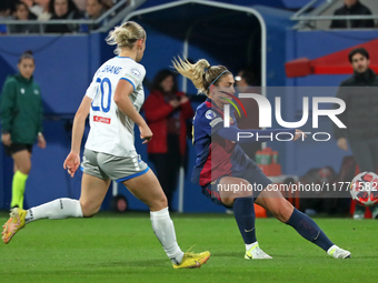 Alexia Putellas and Sophie Hillebrand play during the match between FC Barcelona Women and SKN St. Poelten Women, corresponding to week 3 of...