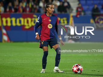 Vicky Lopez plays during the match between FC Barcelona Women and SKN St. Poelten Women, corresponding to week 3 of Group D of the Women's U...