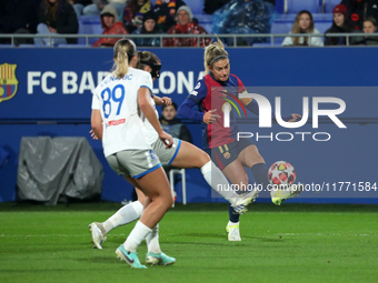 Alexia Putellas plays during the match between FC Barcelona Women and SKN St. Poelten Women, corresponding to week 3 of Group D of the Women...