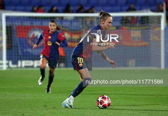 Caroline Graham Hansen plays during the match between FC Barcelona Women and SKN St. Poelten Women, corresponding to week 3 of Group D of th...