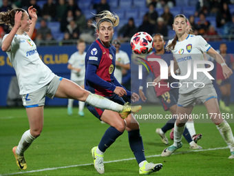 Alexia Putellas plays during the match between FC Barcelona Women and SKN St. Poelten Women, corresponding to week 3 of Group D of the Women...