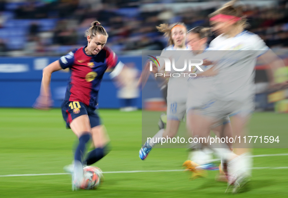 Caroline Graham Hansen plays during the match between FC Barcelona Women and SKN St. Poelten Women, corresponding to week 3 of Group D of th...