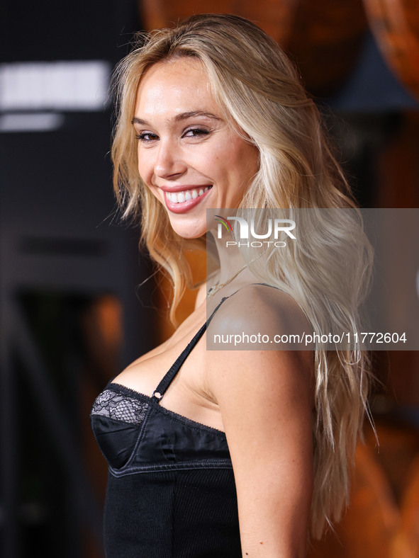 Alexis Ren arrives at the Los Angeles Premiere Of Paramount+'s Original Series 'Landman' Season 1 held at the Paramount Theatre at Paramount...