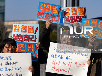 A press conference takes place in front of the National Assembly in Yeouido, organized by the Gamcheon Dam Opposition Committee, the Suncheo...