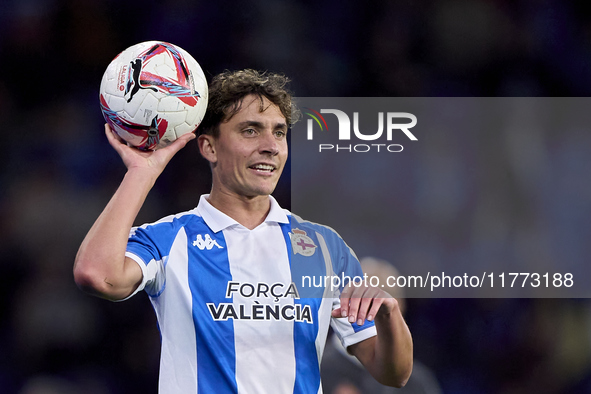 Alex Petxarroman of RC Deportivo de La Coruna takes a throw-in during the LaLiga Hypermotion match between RC Deportivo de La Coruna and SD...