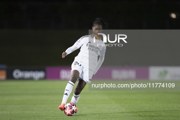 Naomie Feller of Real Madrid women controls the ball during the UEFA Women's Champions League match between Real Madrid and FC Twente at Alf...