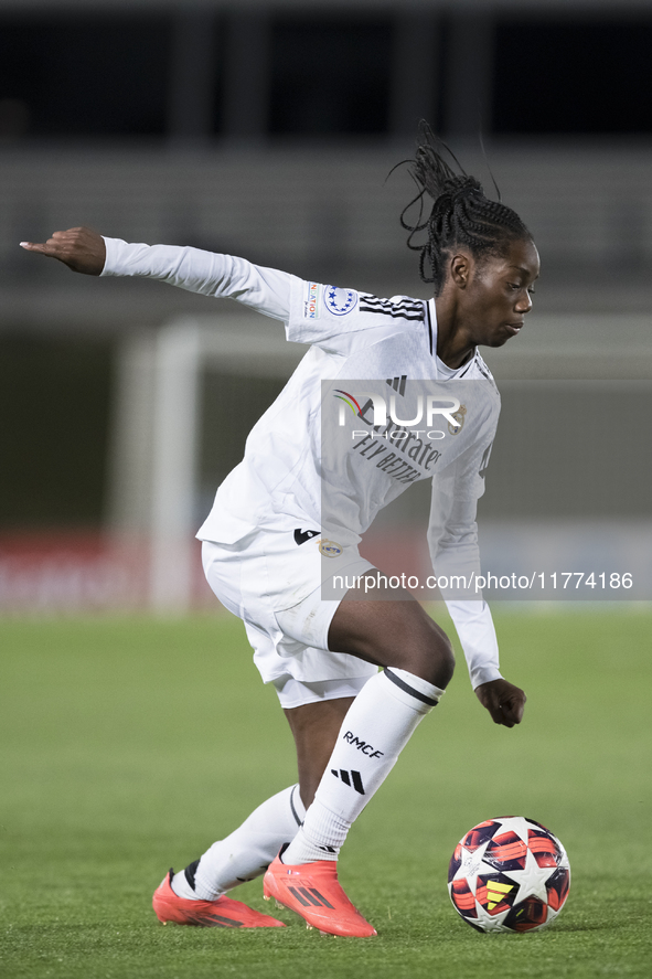 Naomie Feller of Real Madrid women controls the ball during the UEFA Women's Champions League match between Real Madrid and FC Twente at Alf...