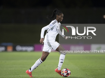 Naomie Feller of Real Madrid women controls the ball during the UEFA Women's Champions League match between Real Madrid and FC Twente at Alf...