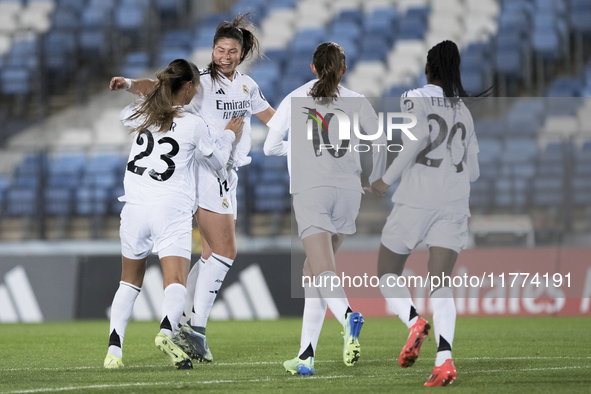 Several players of Real Madrid celebrate a goal during the UEFA Women's Champions League match between Real Madrid and FC Twente at Alfredo...