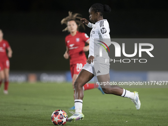 Linda Caicedo of Real Madrid women is in action during the UEFA Women's Champions League match between Real Madrid and FC Twente at Alfredo...