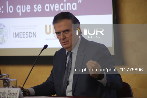 Marcelo Ebrard, Secretary of Economy, delivers a speech as part of the International Seminar ''North America: what lies ahead'', where he di...