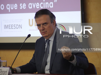 Marcelo Ebrard, Secretary of Economy, delivers a speech as part of the International Seminar ''North America: what lies ahead'', where he di...