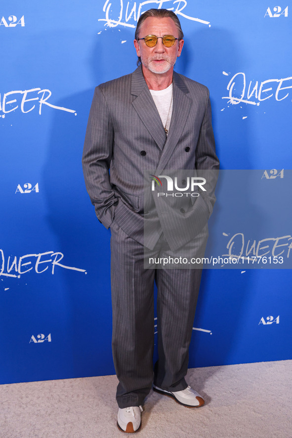 Daniel Craig arrives at the Los Angeles Premiere Of A24's 'Queer' held at the Directors Guild of America Theater Complex on November 13, 202...