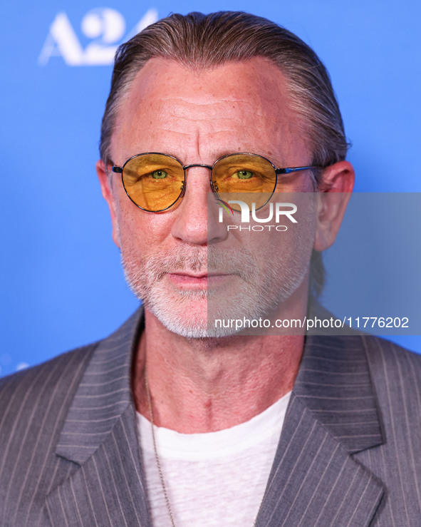 Daniel Craig arrives at the Los Angeles Premiere Of A24's 'Queer' held at the Directors Guild of America Theater Complex on November 13, 202...