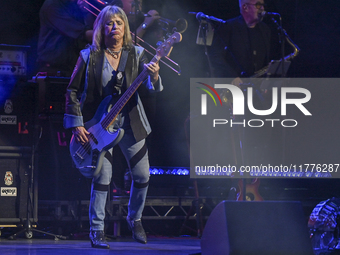 Suzi Quatro performs live at the London Palladium. (