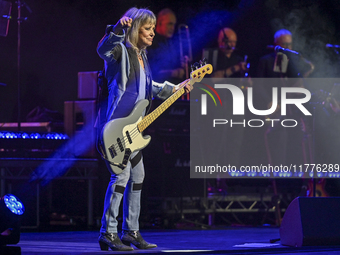 Suzi Quatro performs live at the London Palladium. (