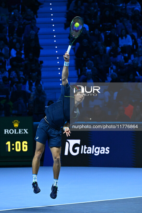 Alex de Minaur (AUS) competes against Taylor Fritz (USA) during day five of the Nitto ATP finals 2024 at Inalpi Arena in Turin, Italy, on No...