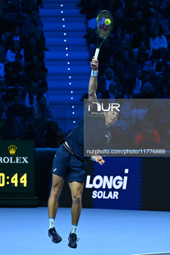 Alex de Minaur (AUS) competes against Taylor Fritz (USA) during day five of the Nitto ATP finals 2024 at Inalpi Arena in Turin, Italy, on No...