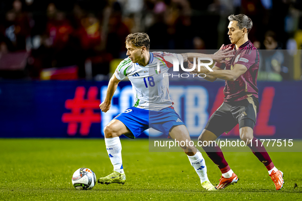 Italy midfielder Nicolo Barella and Belgium midfielder Leandro Trossard play during the match between Belgium and Italy at the King Baudouin...