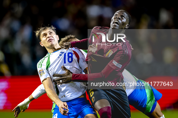 Italy midfielder Nicolo Barella and Belgium midfielder Amadou Onana play during the match between Belgium and Italy at the King Baudouin Sta...