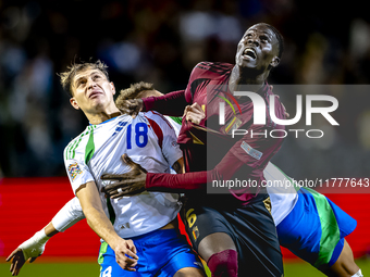 Italy midfielder Nicolo Barella and Belgium midfielder Amadou Onana play during the match between Belgium and Italy at the King Baudouin Sta...