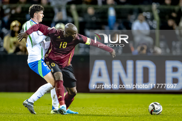 Italy defender Alessandro Bastoni and Belgium forward Romelu Lukaku play during the match between Belgium and Italy at the King Baudouin Sta...